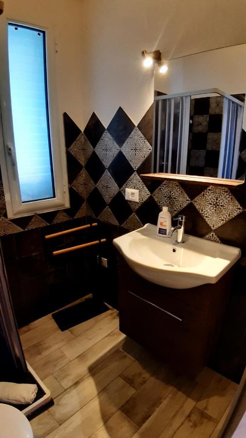 Casanuova Flat, City Center Olbia Buitenkant foto